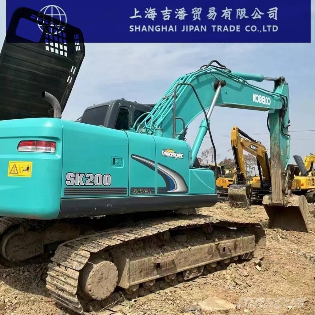 Kobelco SK 200 Гусеничні екскаватори