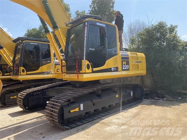Komatsu PC 220-8 Гусеничні екскаватори