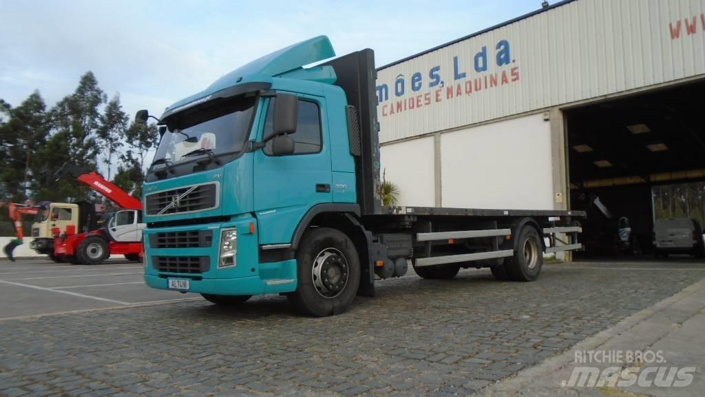 Volvo FM 9 300 Вантажівки-платформи/бокове розвантаження