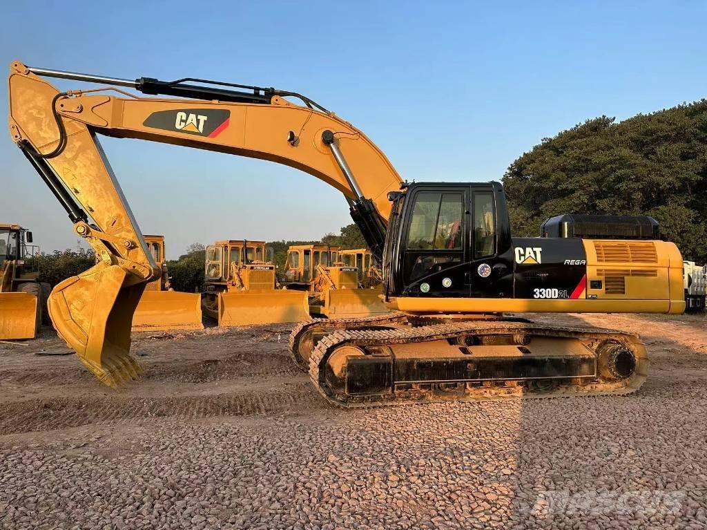 CAT 330 D L Гусеничні екскаватори
