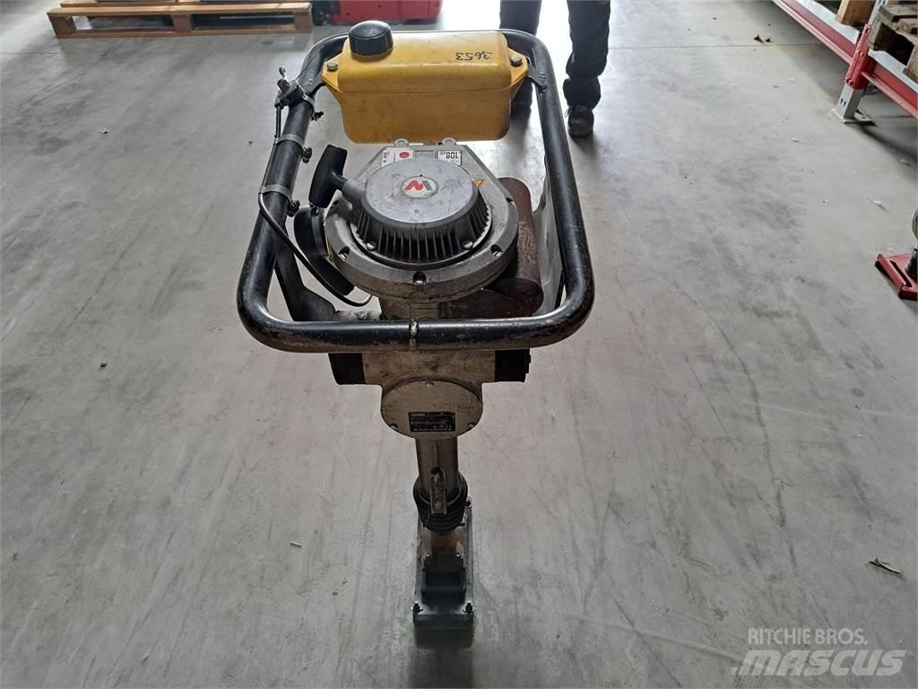 Wacker Neuson BS30 Трамбувальники