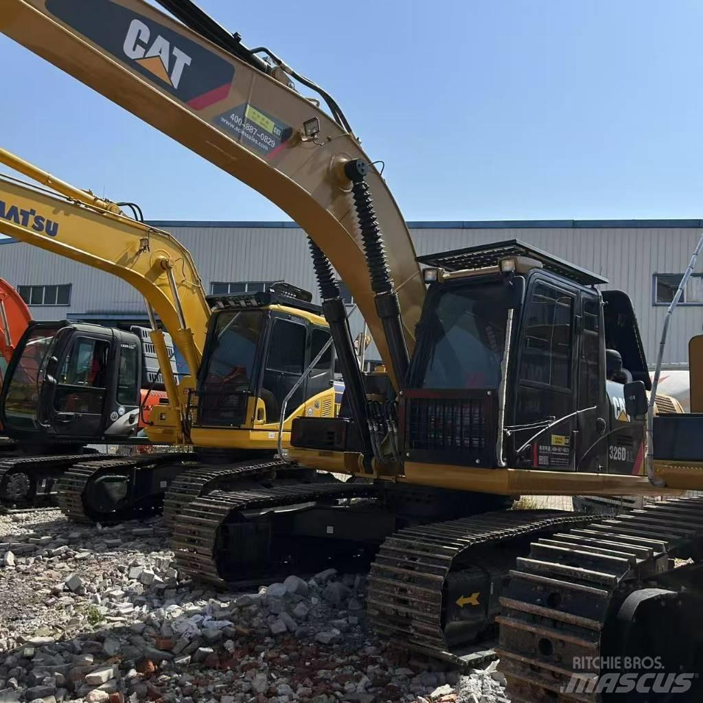 CAT 326D2L Гусеничні екскаватори