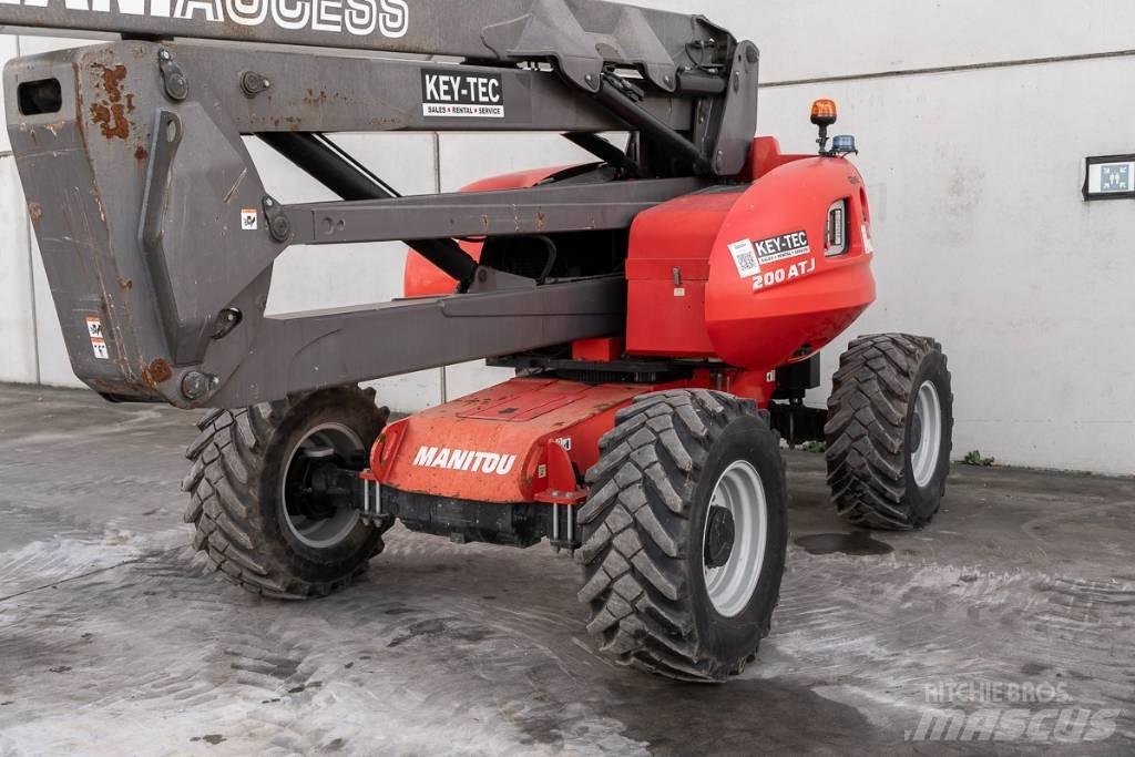 Manitou 200 ATJ Колінчаті підйомники