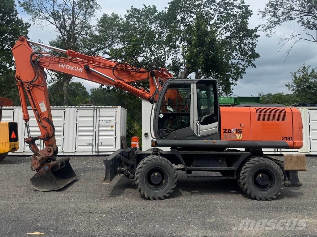 Hitachi ZX 220 W-3 Колісні екскаватори