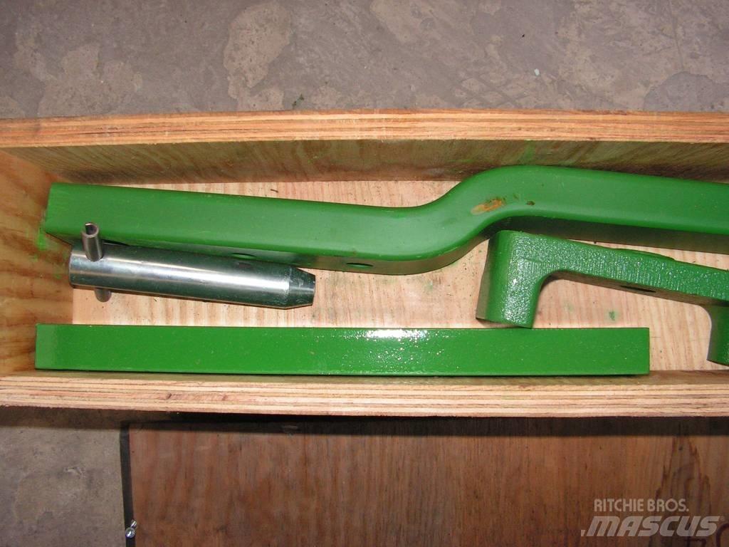 John Deere 6910 Шасі