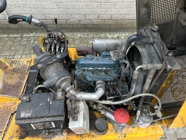 GiANT D 261 S Фронтальні навантажувачі