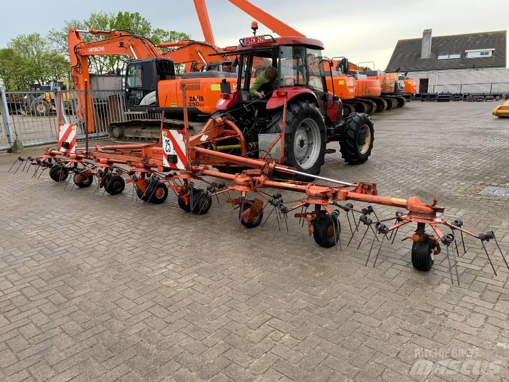 Kuhn 8 Poten Граблі і сінозворушувачі