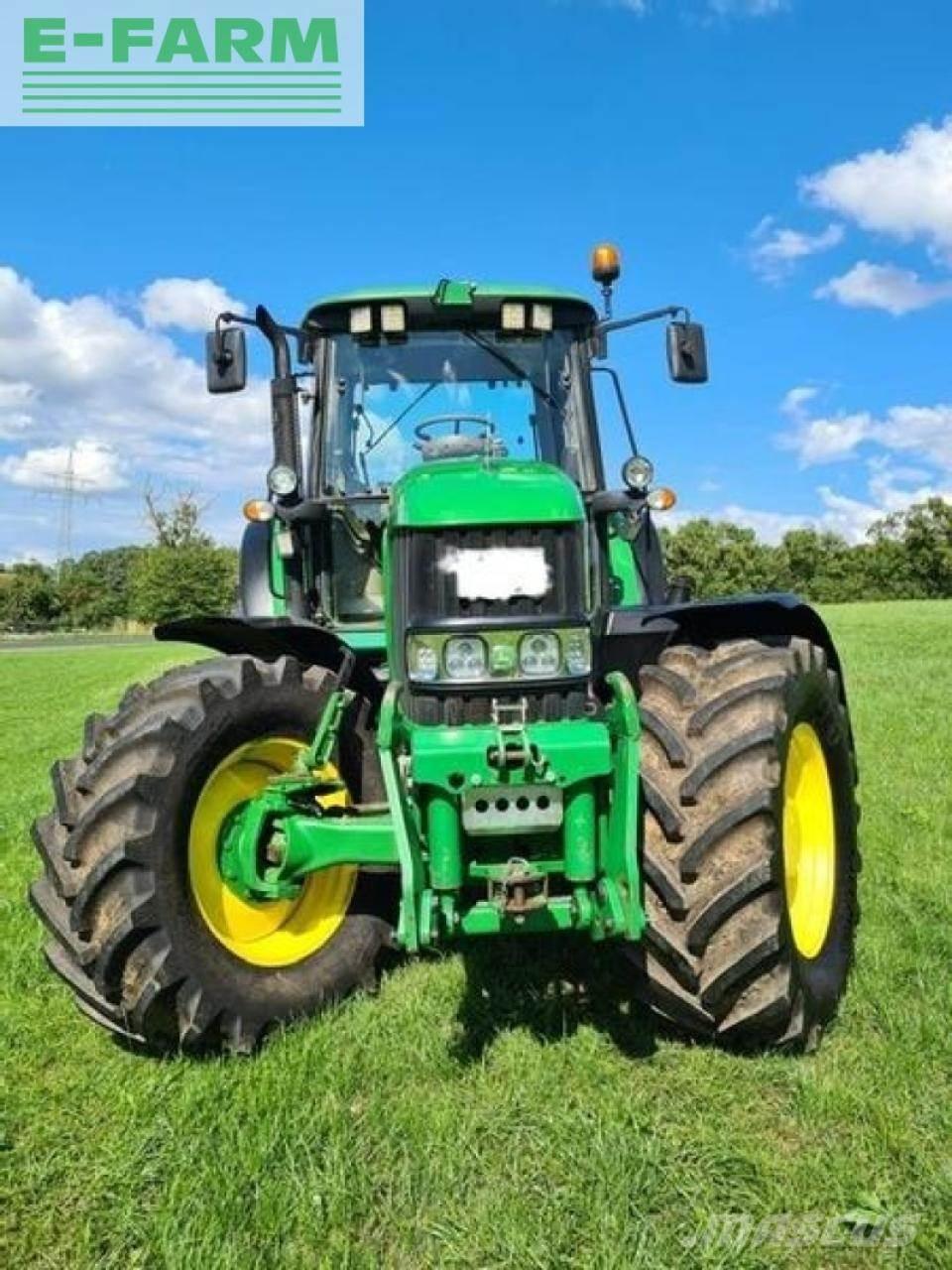 John Deere 7430 Трактори