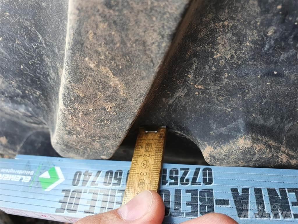 BKT 270/95R48 x2 Колеса