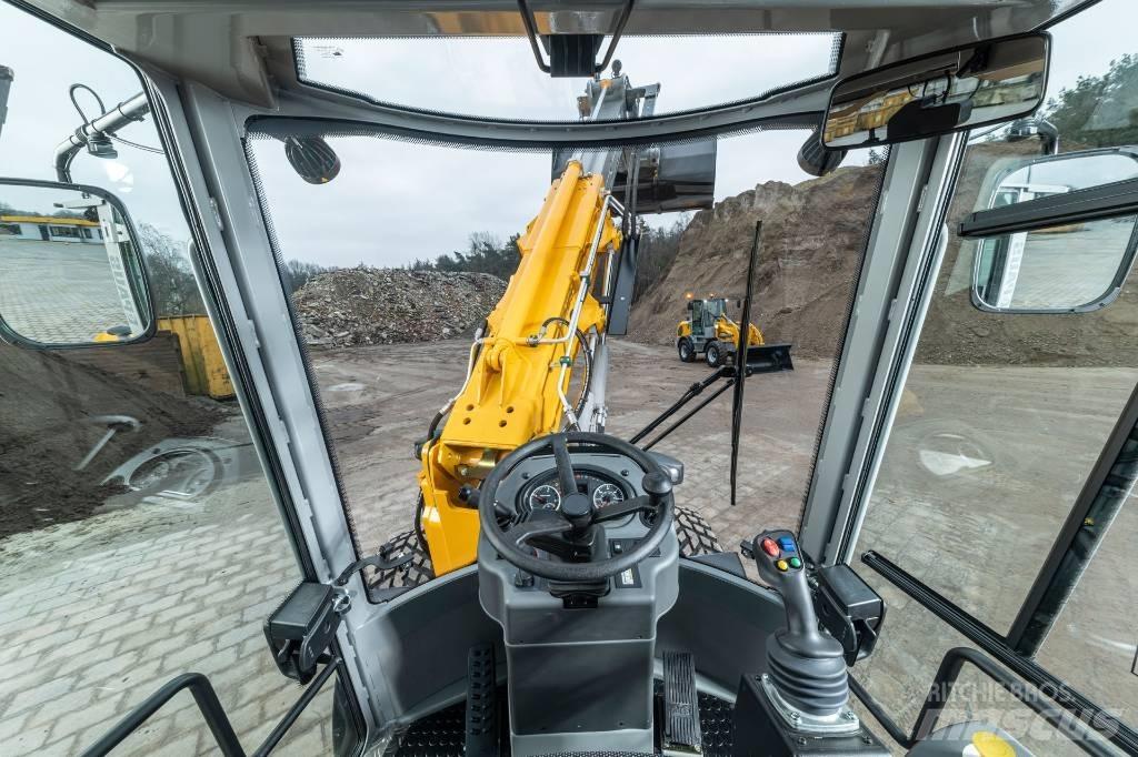 Paus TSL 9075 Телескопічні фронтальні навантажувачі