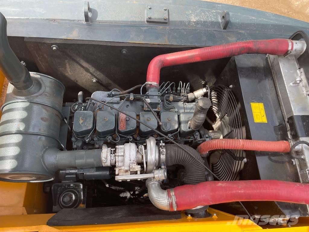 Hyundai 220LC-9S Гусеничні екскаватори