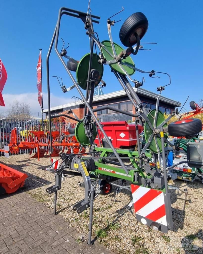 Fendt Lotus 770 Граблі і сінозворушувачі