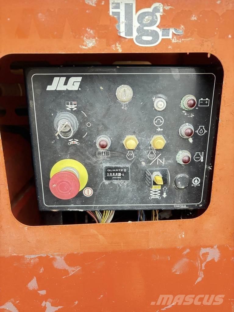 JLG 260 mrt Підйомники-ножиці
