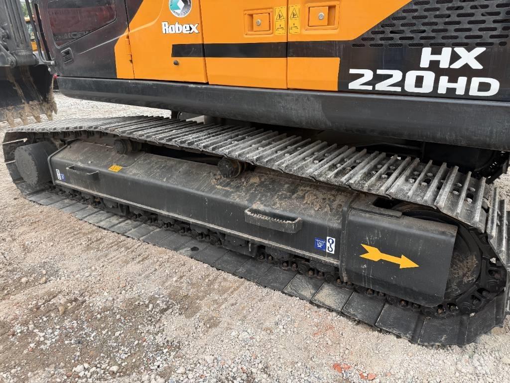 Hyundai HX 220 Гусеничні екскаватори