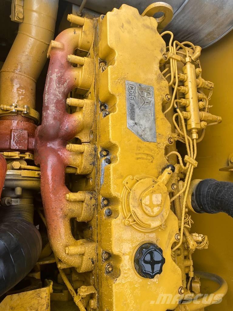 CAT 320 D Гусеничні екскаватори