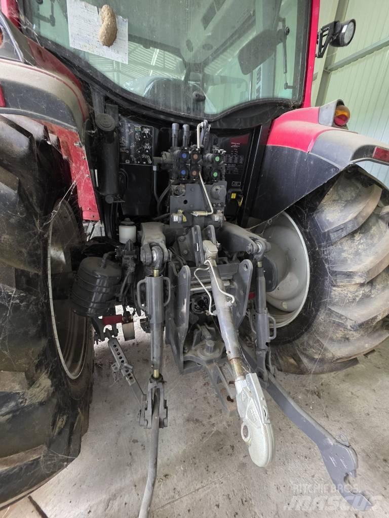 Valtra A 124 Трактори