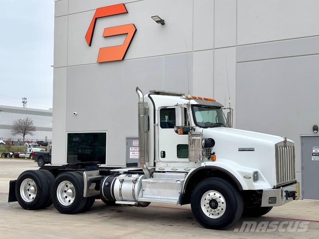 Kenworth T800 Тягачі