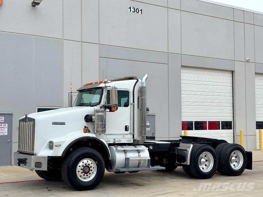 Kenworth T800 Тягачі