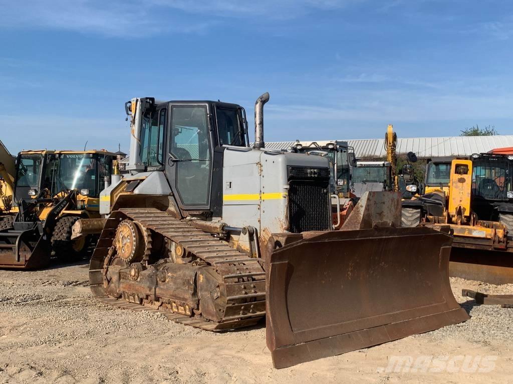 CAT D 6 N Гусеничні бульдозери