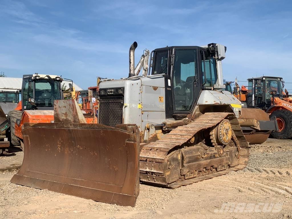 CAT D 6 N Гусеничні бульдозери