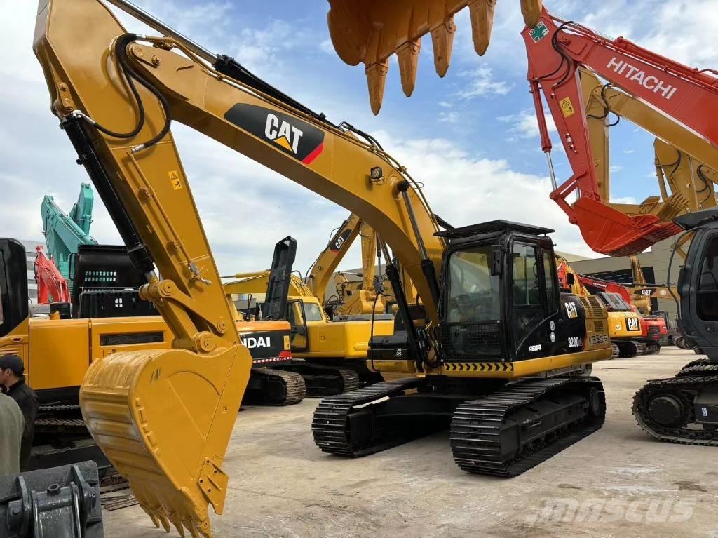 CAT 320D Гусеничні екскаватори