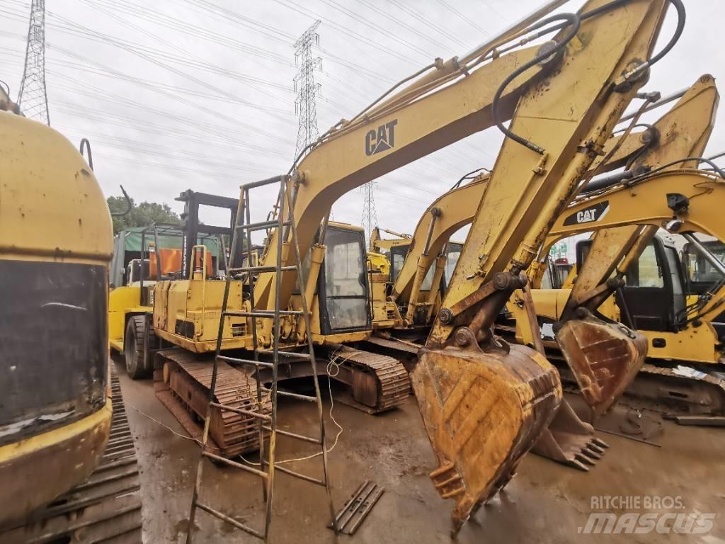 CAT E120B Гусеничні екскаватори