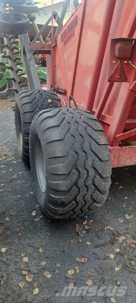 Kivi-Pekka KP 5 Підбирачі каміння