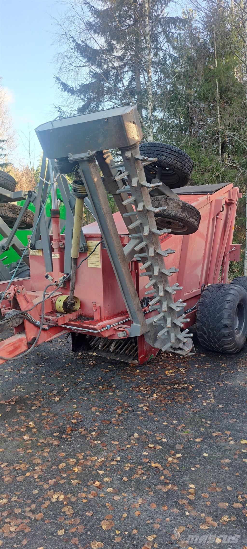 Kivi-Pekka KP 5 Підбирачі каміння