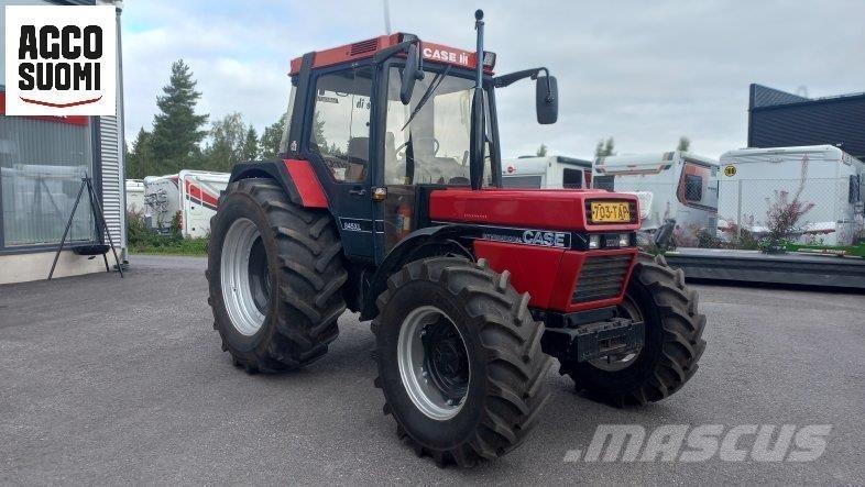 Case IH 845 XL Трактори