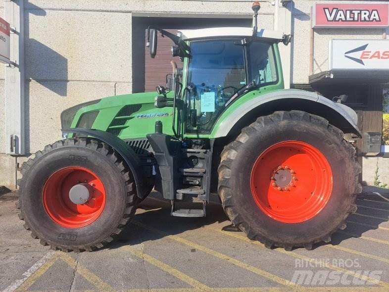 Fendt 826 PROFI+ Трактори