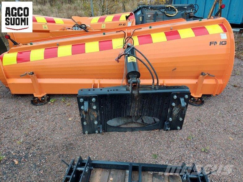 FMG ALUEAURA AA330 Снігоочищувальні ножі та плуги