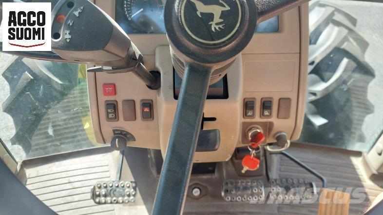 John Deere 6220 SE Трактори