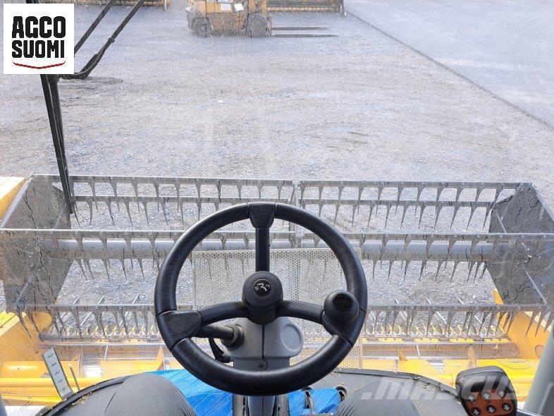 Sampo-Rosenlew C4 Зернозбиральні комбайни