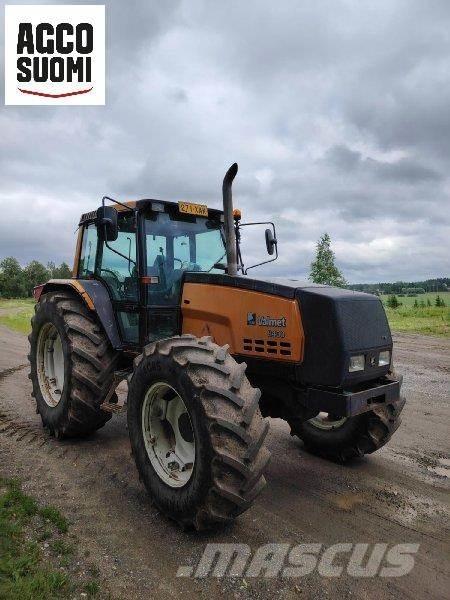 Valtra 8400 Трактори