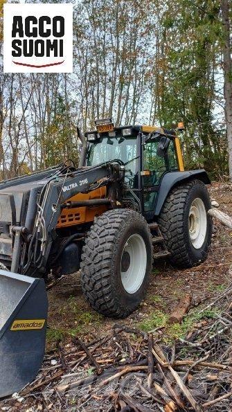 Valtra 8450 HT Трактори
