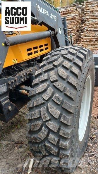 Valtra 8450 HT Трактори