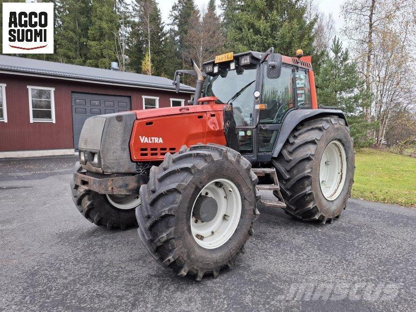 Valtra 8550 HT Трактори