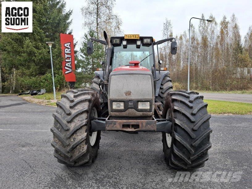 Valtra 8550 HT Трактори