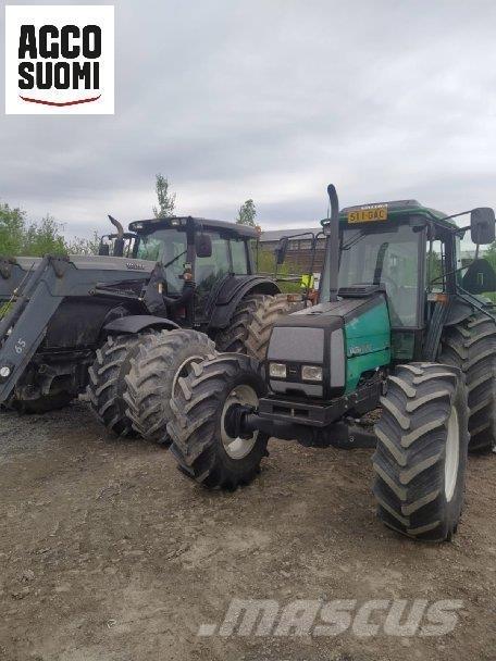 Valtra 900 Трактори