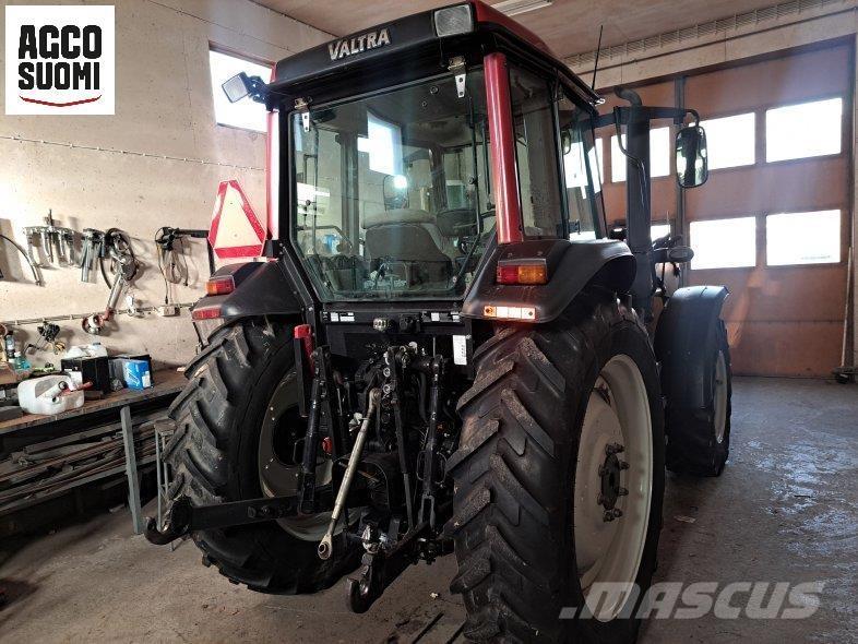 Valtra A92 Трактори