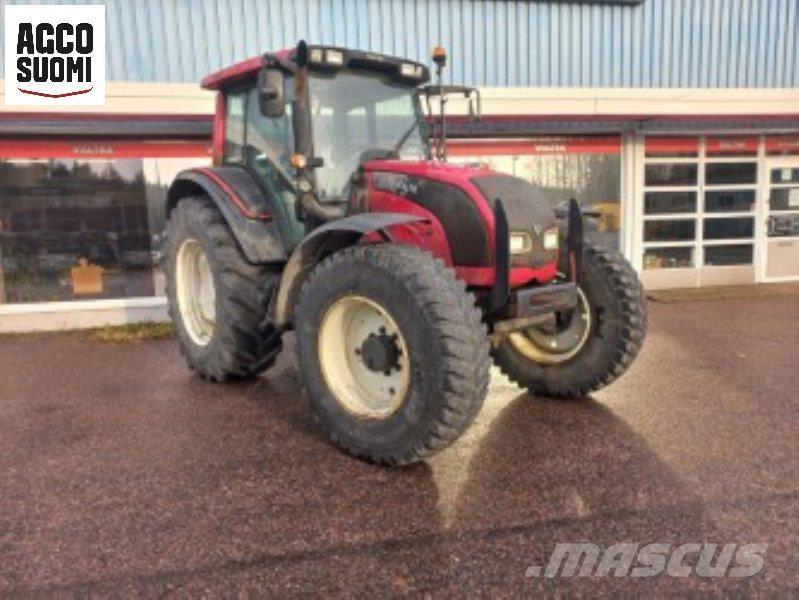 Valtra N121 ADVANCE Трактори
