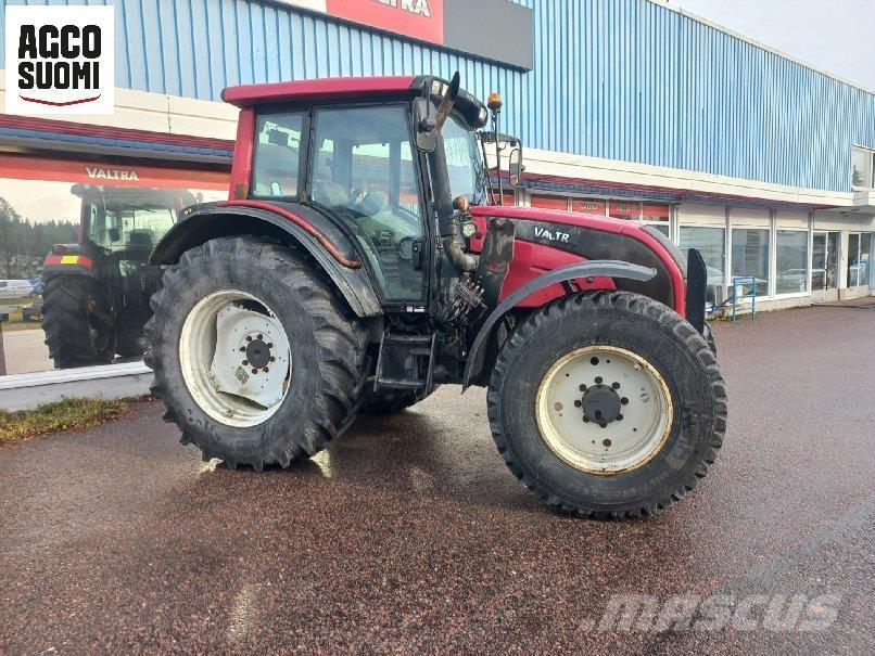 Valtra N121 ADVANCE Трактори