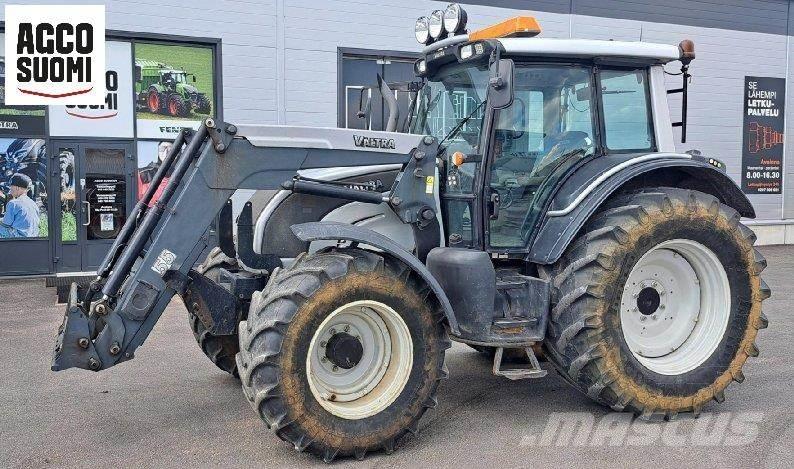 Valtra N141 A Трактори