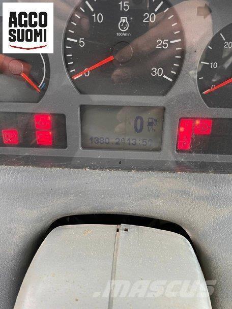 Valtra N163 VERSU Трактори