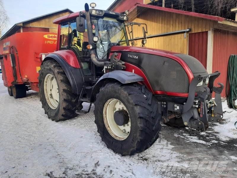 Valtra T170 Трактори