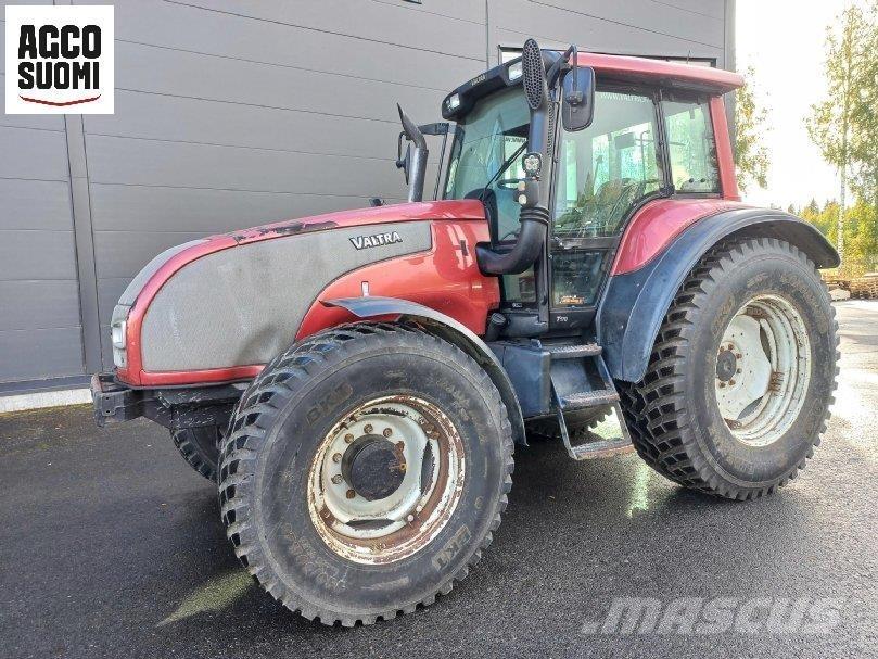 Valtra T170 Трактори