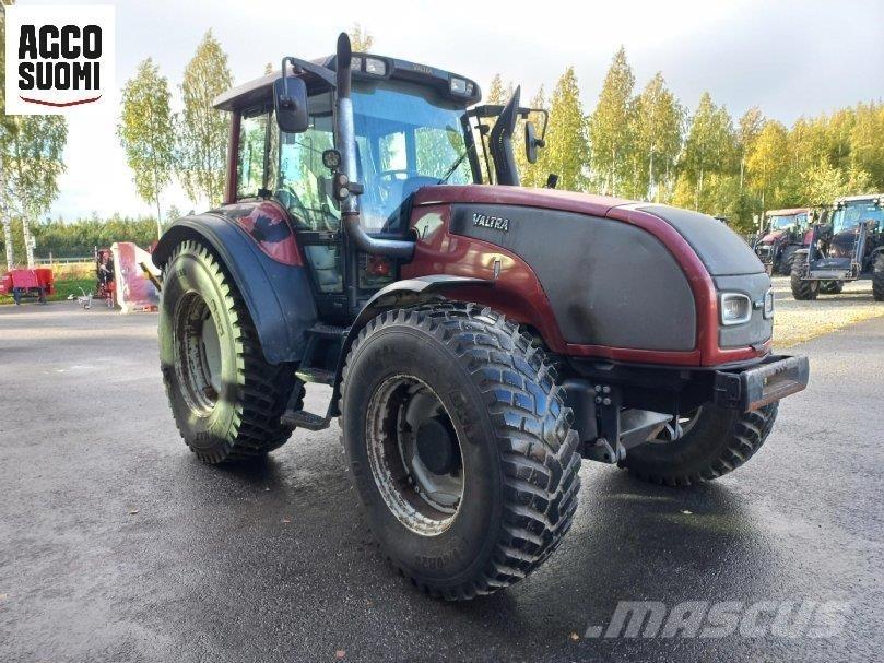 Valtra T170 Трактори