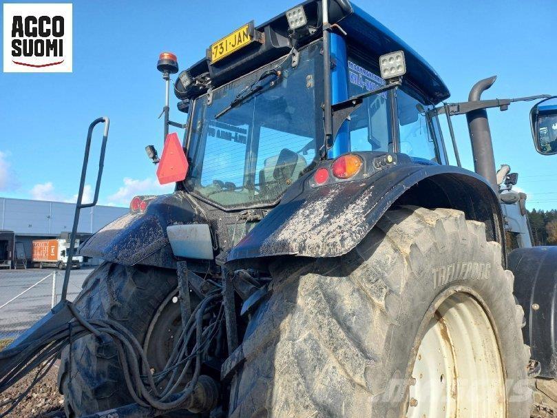 Valtra T173 HITECH Трактори