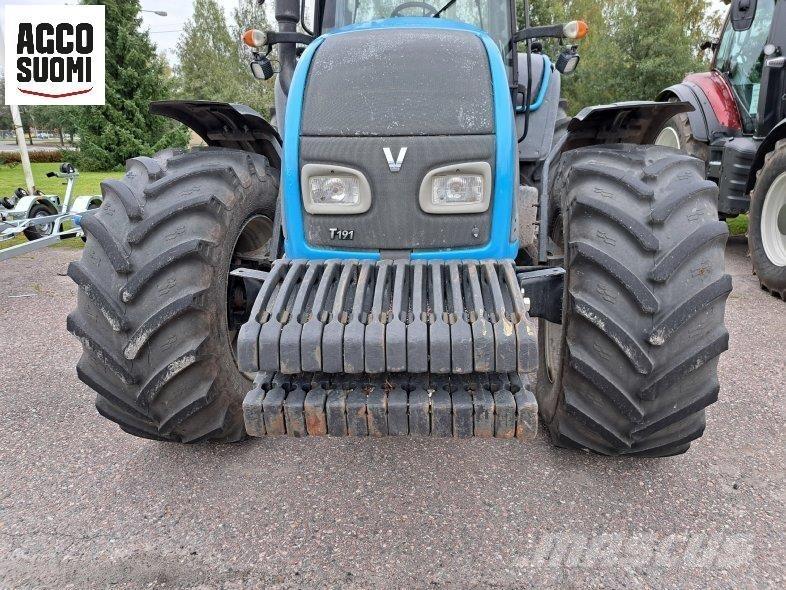 Valtra T191 HITECH Трактори