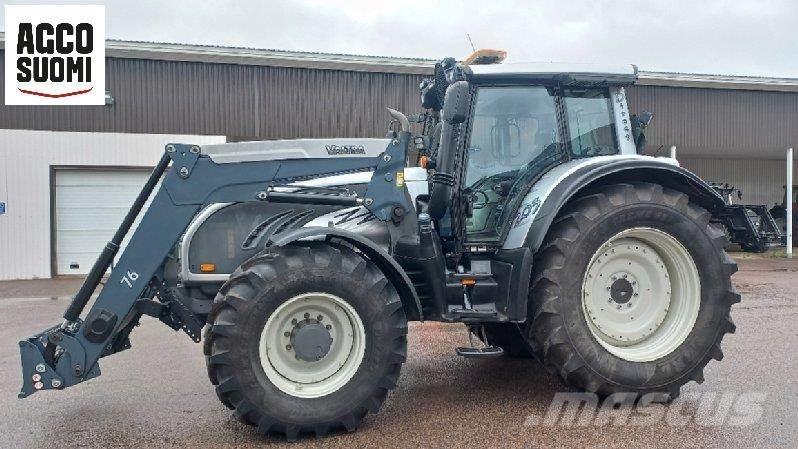 Valtra T203D Трактори